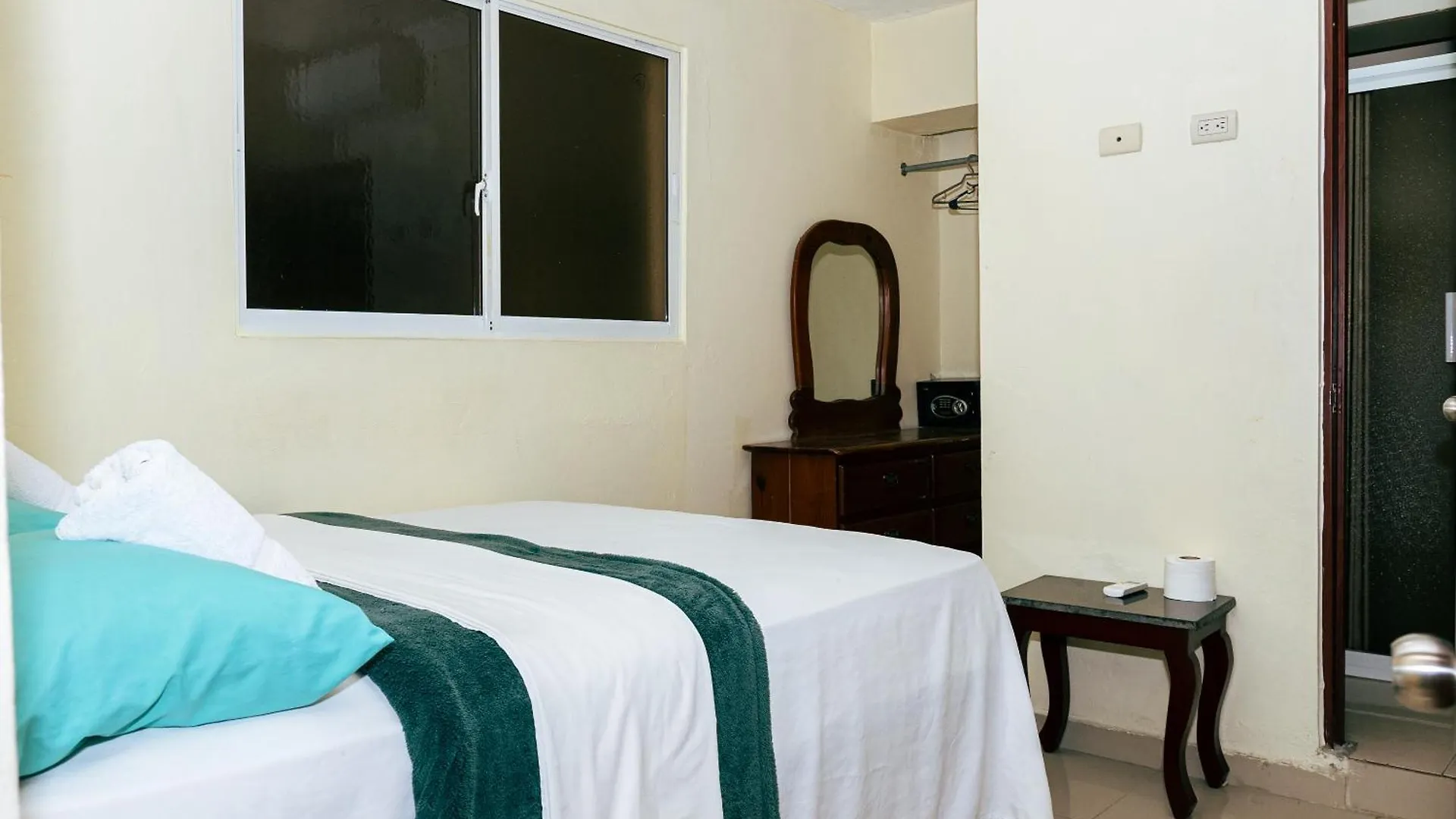 1 Bedroom Apartment 2 Beds In Santo Domingo Este La Viva